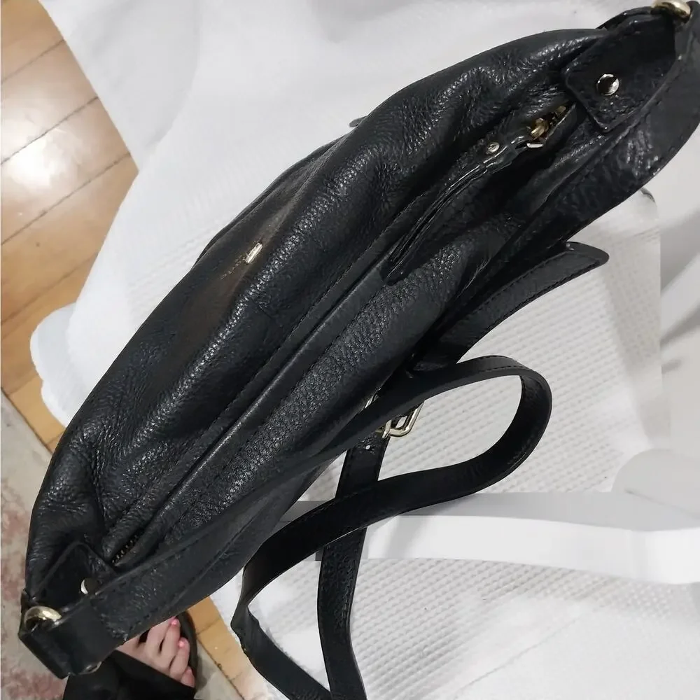 KATE SPADE! BLACK PEBBLED GENUINE LEATHER LOGO FRONT CROSSBODY, SHOULDER BAG!